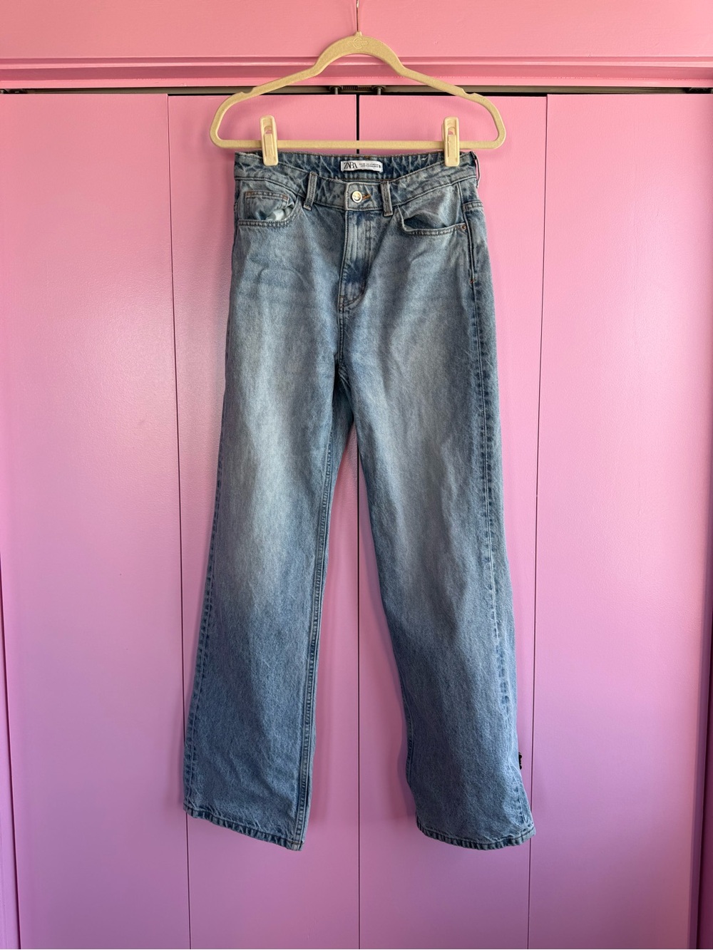 Zara Light Wash High Rise Wide Leg Jeans Size USA 6 / EUR 38